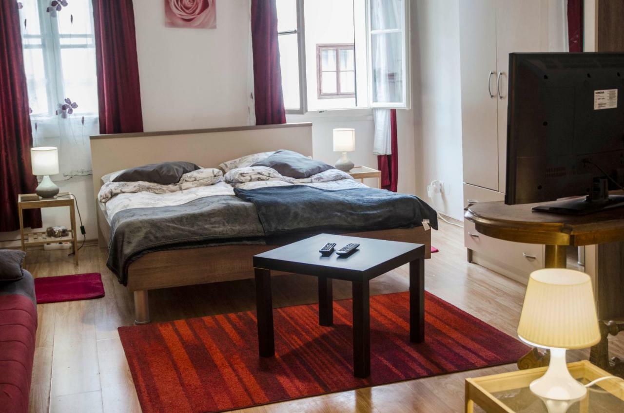 Rooms And Apartment Veral-Ka Karlovac Luaran gambar