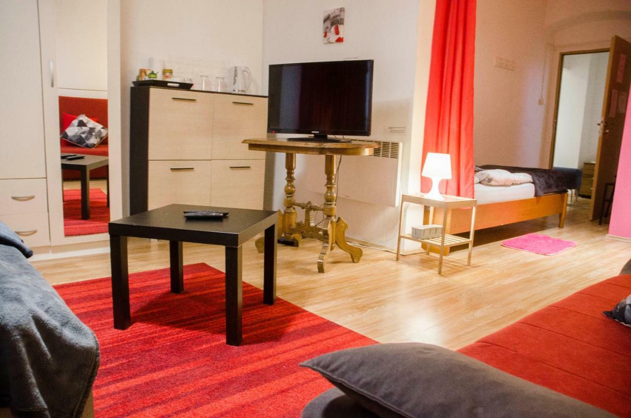 Rooms And Apartment Veral-Ka Karlovac Luaran gambar